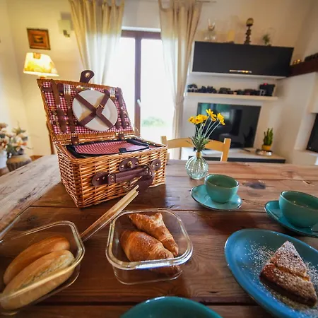 Fonte Murata Oda ve Kahvaltı Portoferraio