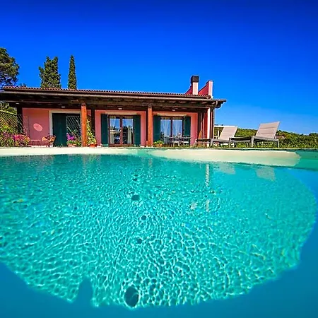 Fonte Murata Bed & Breakfast 4*
